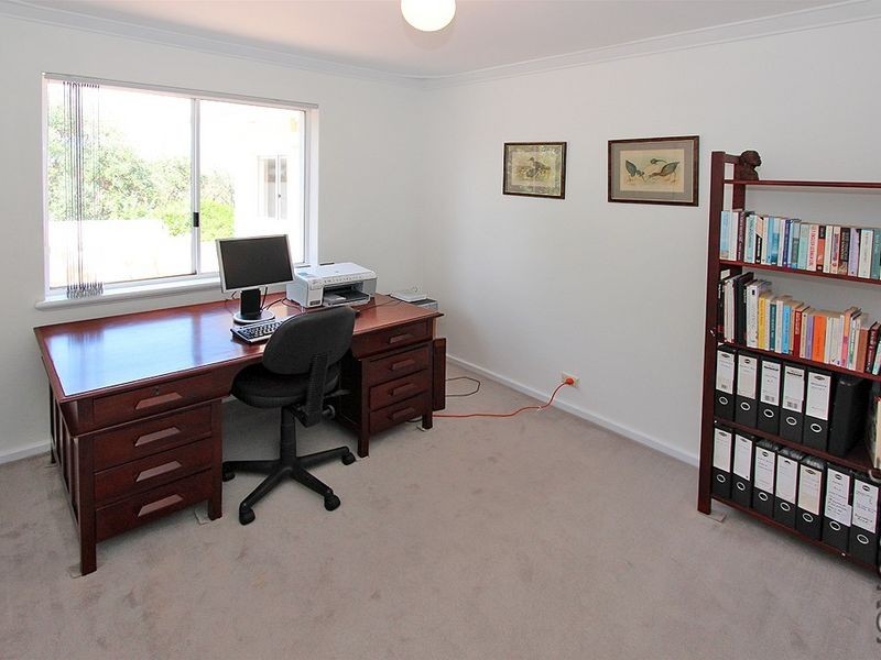 114 Leighton Road, Halls Head WA 6210