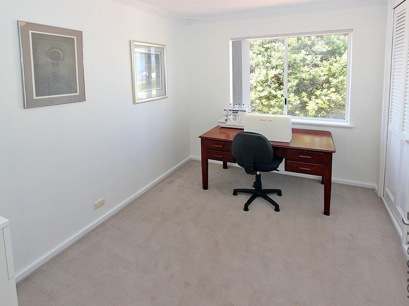 114 Leighton Road, Halls Head WA 6210