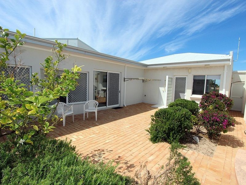 114 Leighton Road, Halls Head WA 6210