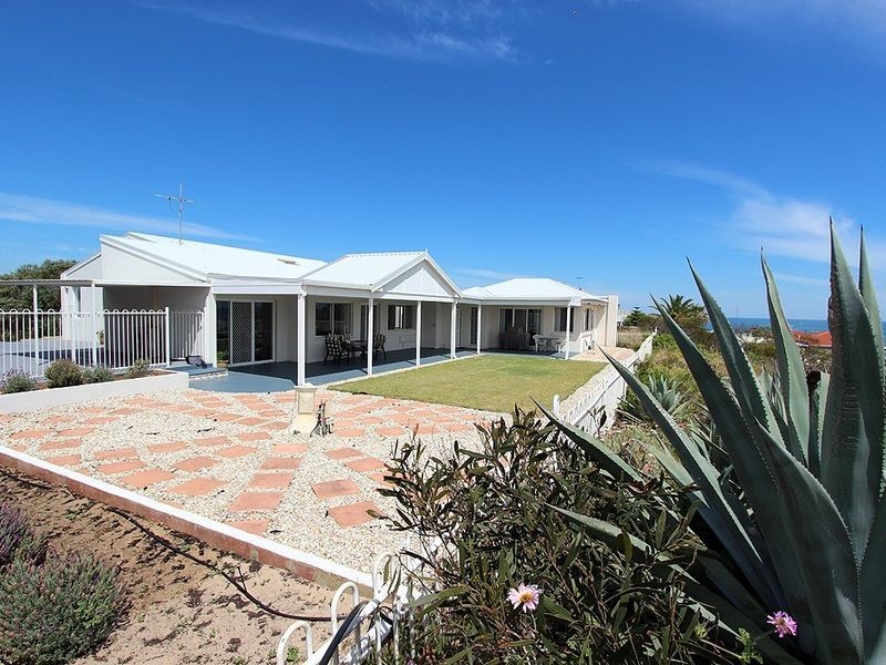 114 Leighton Road, Halls Head WA 6210