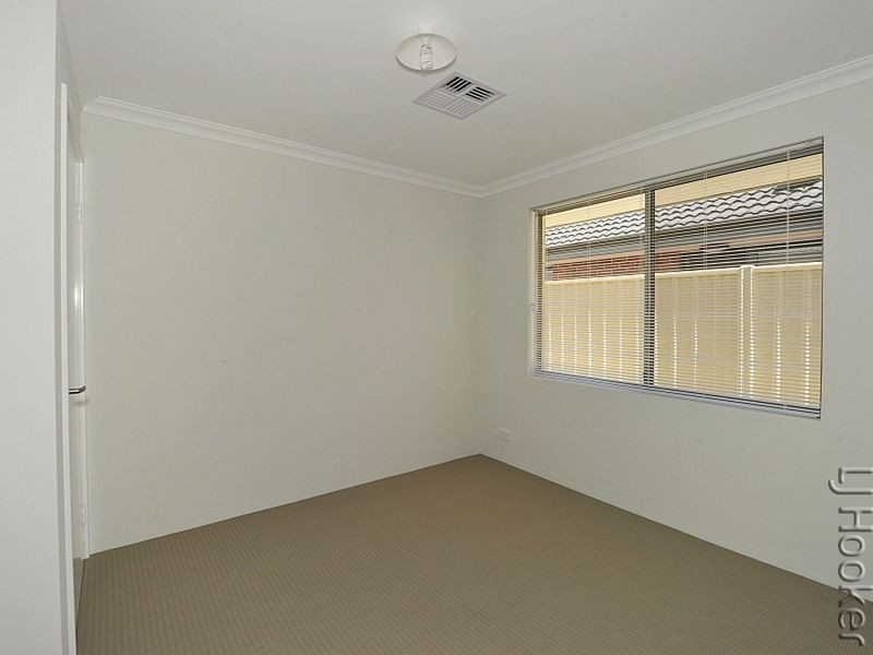 124 Badgerup Avenue, Lakelands WA 6180