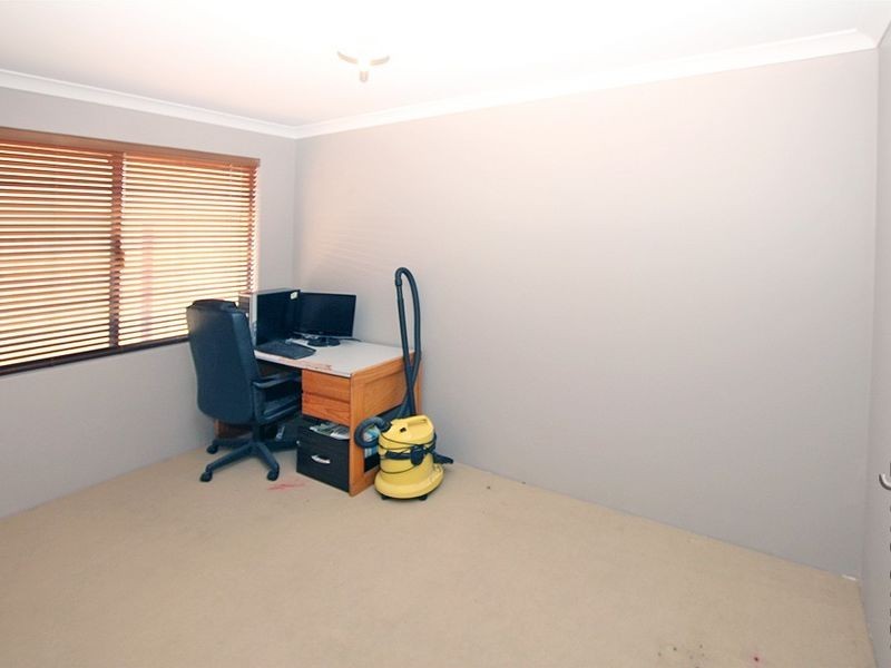 299 Oakmont Avenue, Meadow Springs WA 6210