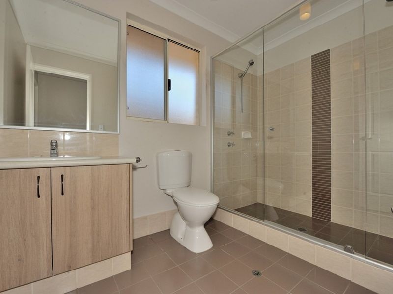 81 Warburton Trail, Lakelands WA 6180