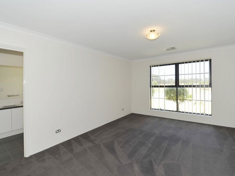 37 Wells Road, Pinjarra WA 6208