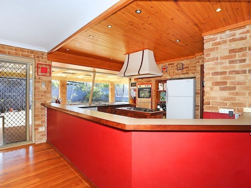 6 Camellia Court, Halls Head WA 6210