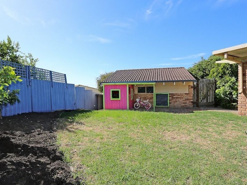 6 Camellia Court, Halls Head WA 6210