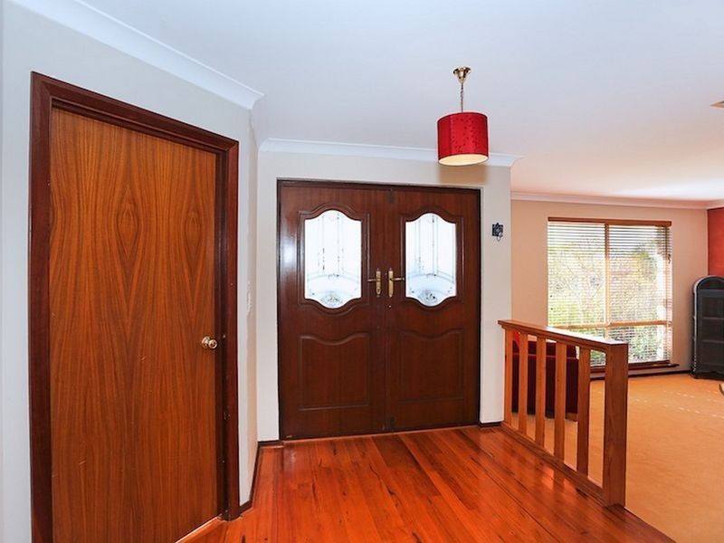 6 Camellia Court, Halls Head WA 6210