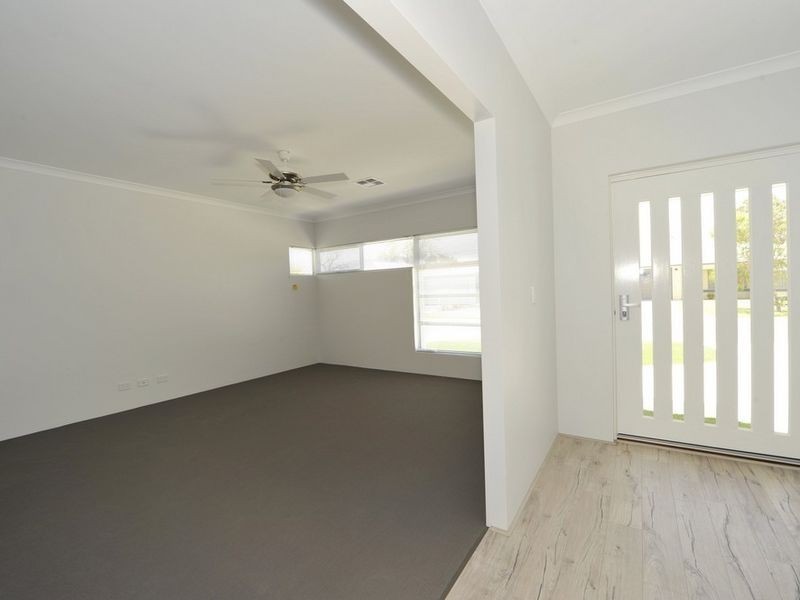 33 Skylark Loop, Erskine WA 6210