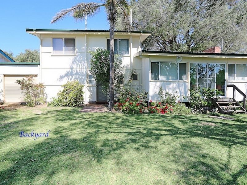 24 Peter Street, Halls Head WA 6210