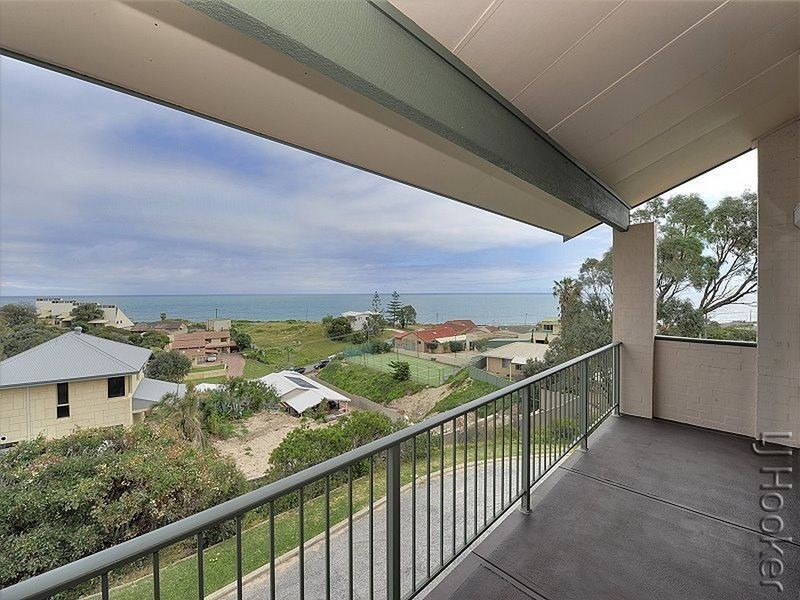 3/13 Sussex Place, Halls Head WA 6210