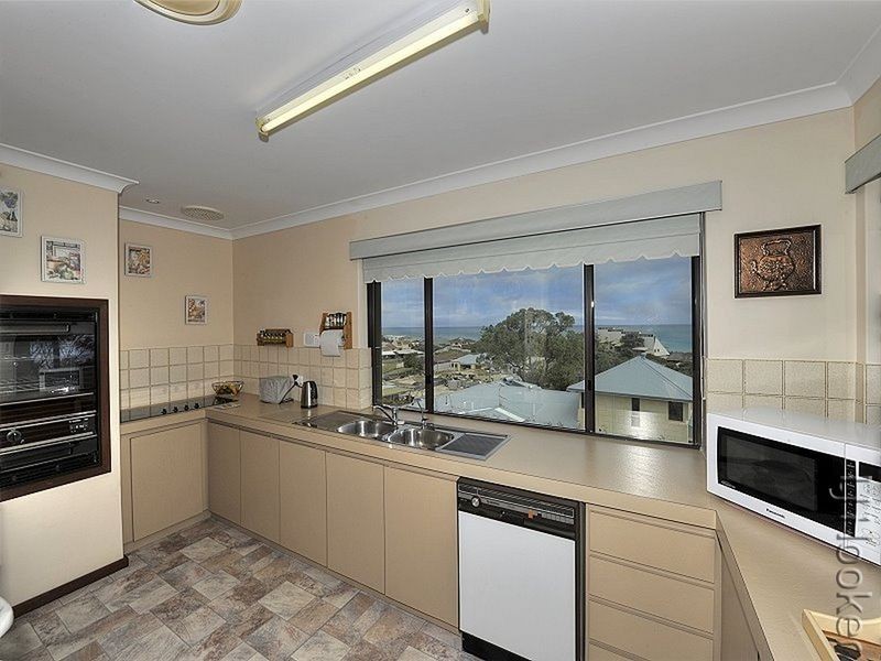 3/13 Sussex Place, Halls Head WA 6210