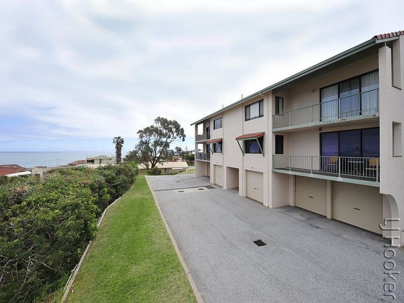 3/13 Sussex Place, Halls Head WA 6210