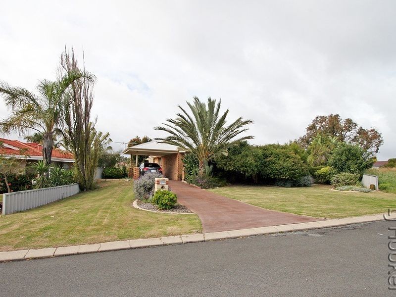 10 Dior Place, Greenfields WA 6210