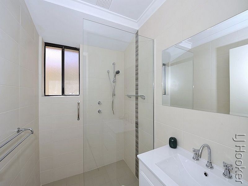 13 Heron Street, Dudley Park WA 6210