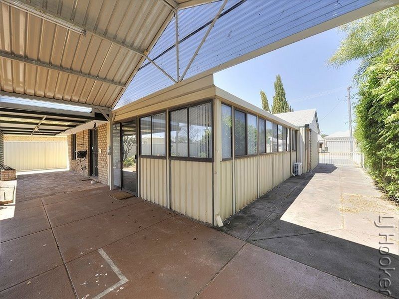 13 Heron Street, Dudley Park WA 6210