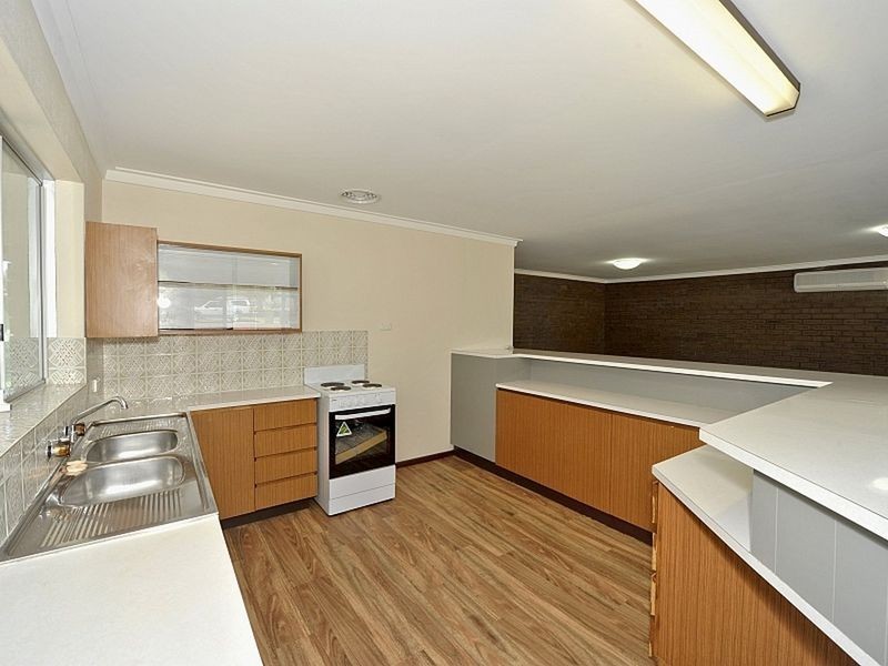 56 Janis Street, Halls Head WA 6210