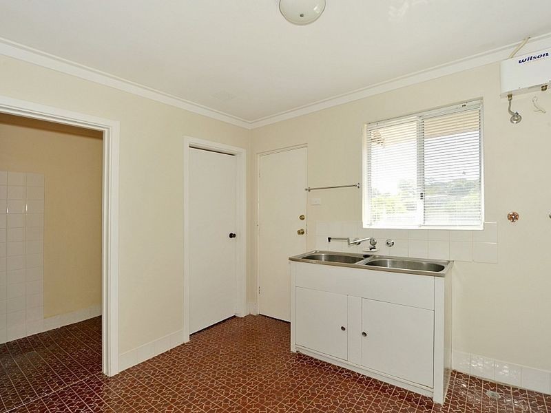 56 Janis Street, Halls Head WA 6210