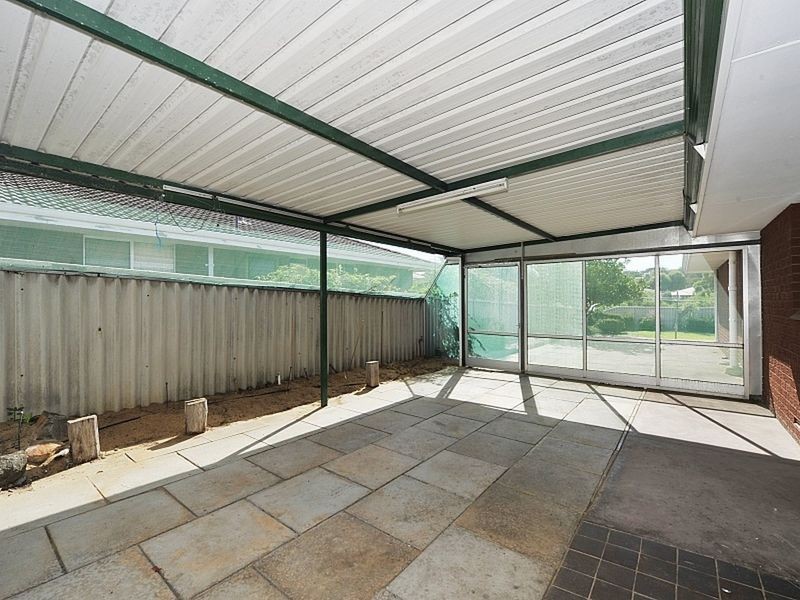 56 Janis Street, Halls Head WA 6210