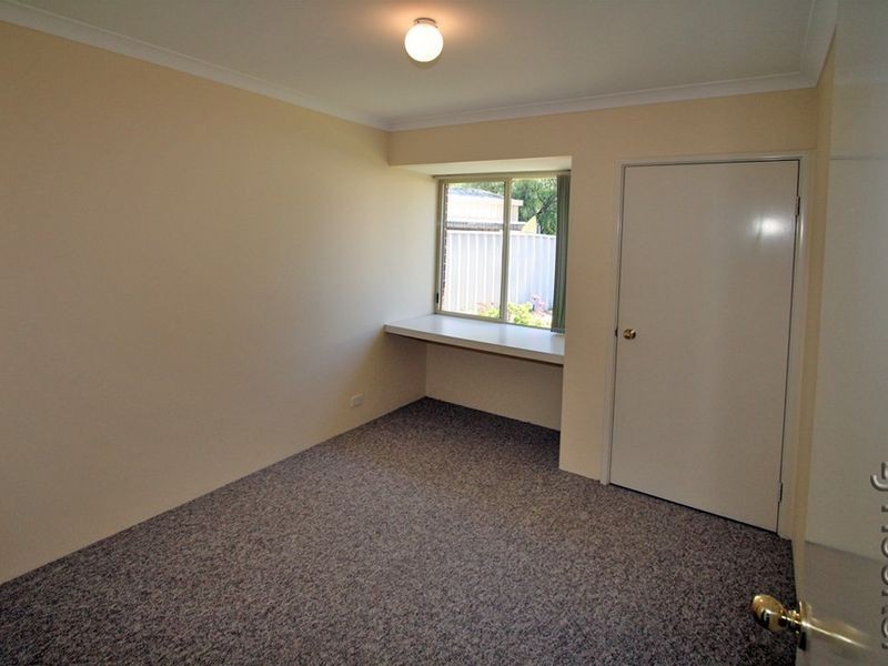 6A Seaton Close, Halls Head WA 6210