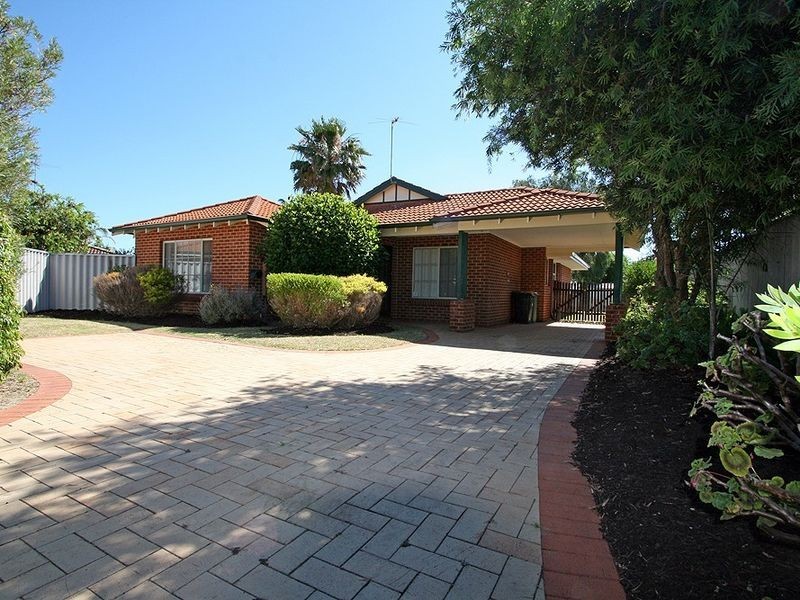 6A Seaton Close, Halls Head WA 6210