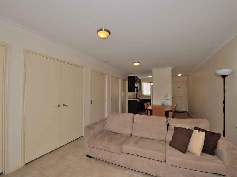 3/1 Lakes Crescent, South Yunderup WA 6208