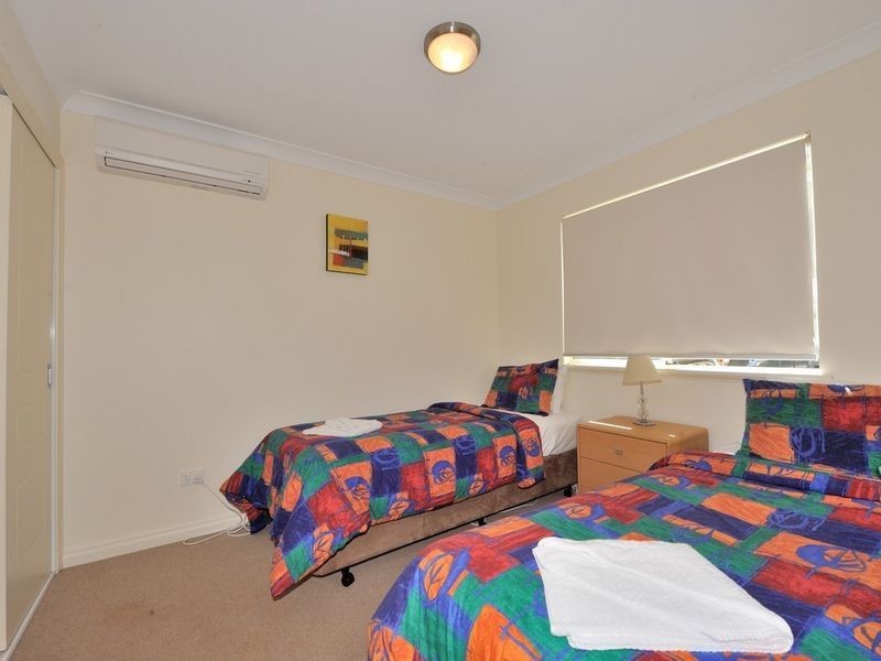3/1 Lakes Crescent, South Yunderup WA 6208