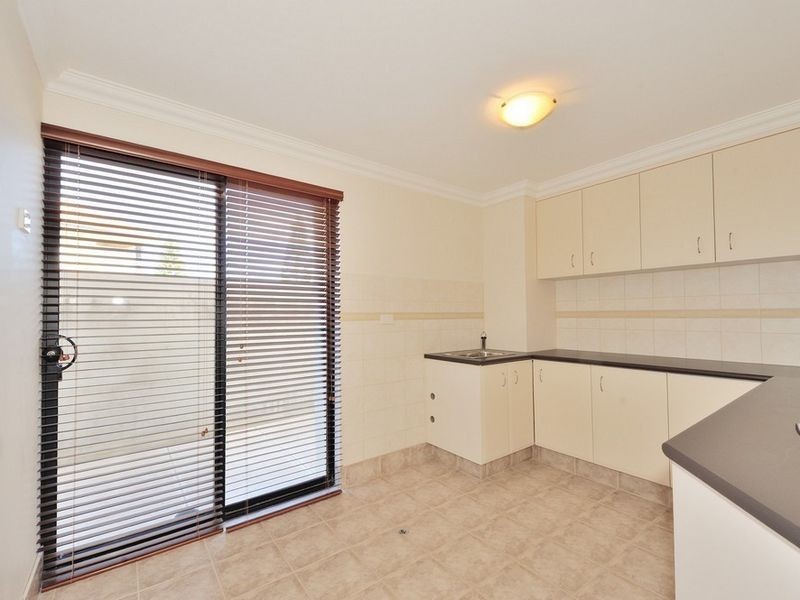 3 Queen Parade, Wannanup WA 6210