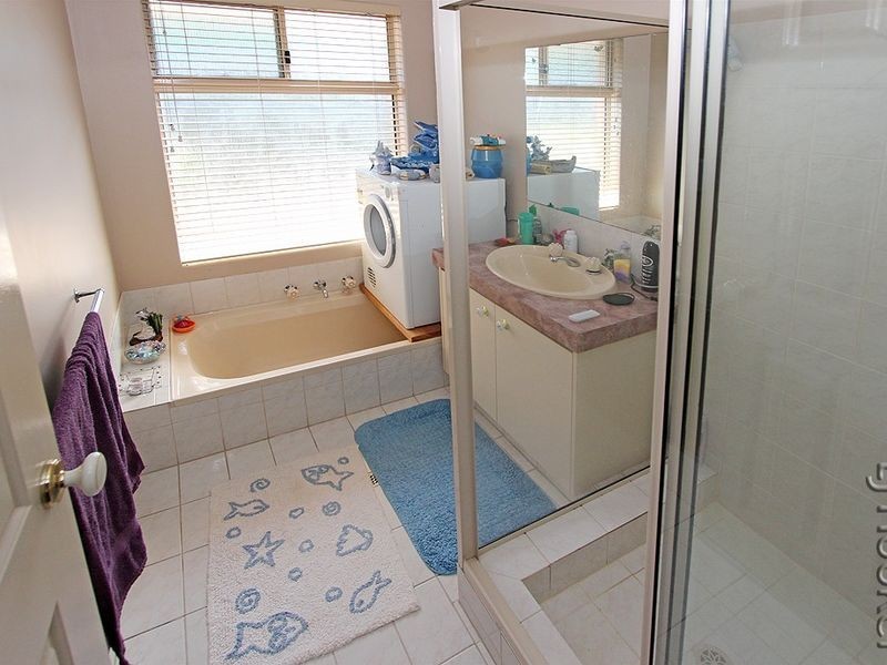 15 Achilles Place, Greenfields WA 6210