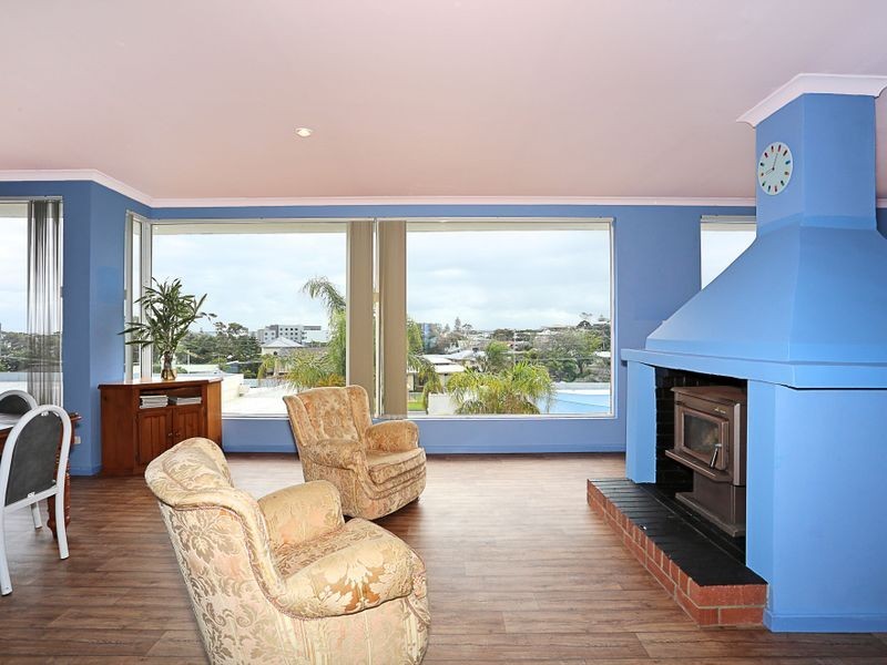 7/7 Oversby Street, Halls Head WA 6210