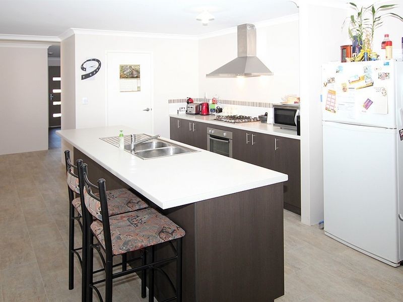 186 Yindana Boulevard, Lakelands WA 6180