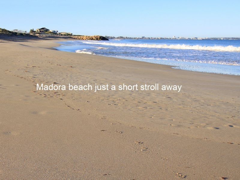 186 Yindana Boulevard, Lakelands WA 6180