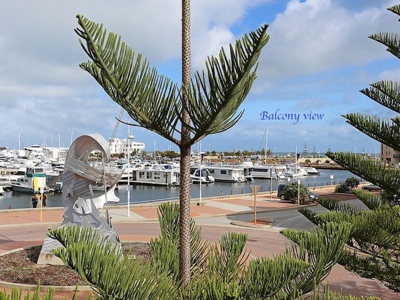 6/37 Dolphin Drive, Mandurah WA 6210