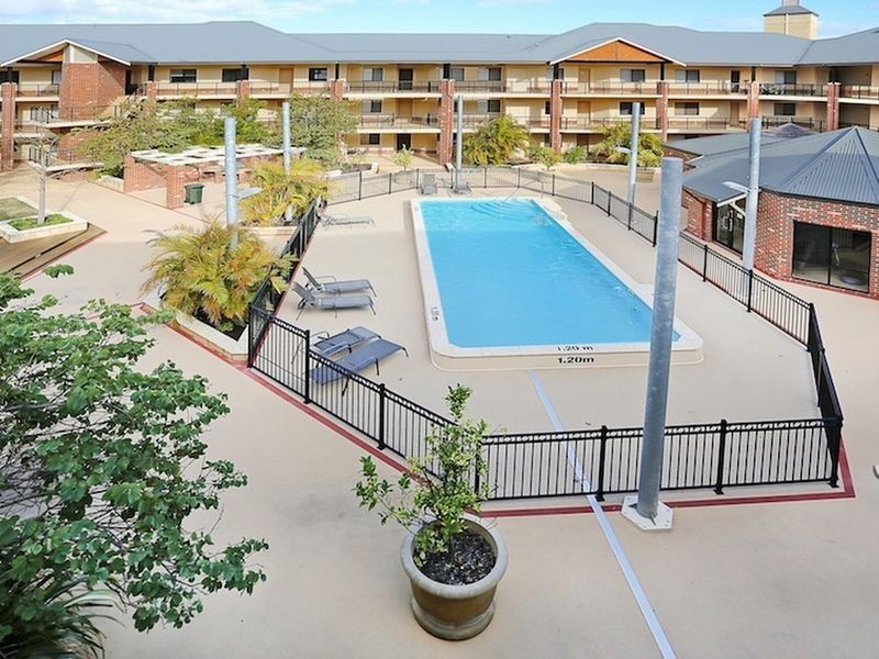 6/37 Dolphin Drive, Mandurah WA 6210