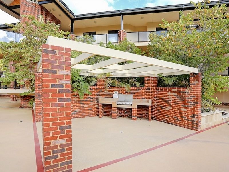 6/37 Dolphin Drive, Mandurah WA 6210