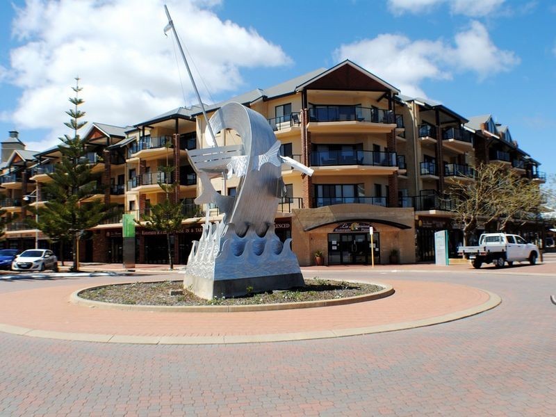 6/37 Dolphin Drive, Mandurah WA 6210