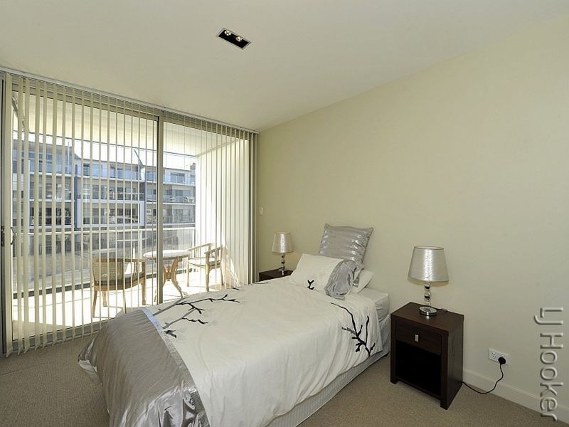 8/4 Torcello Mews, Mandurah WA 6210