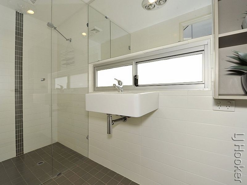 8/4 Torcello Mews, Mandurah WA 6210