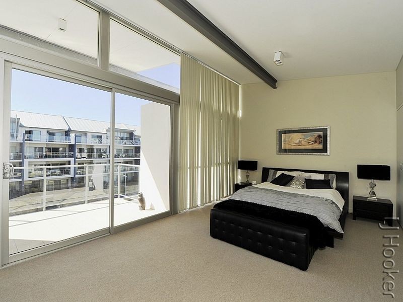 8/4 Torcello Mews, Mandurah WA 6210