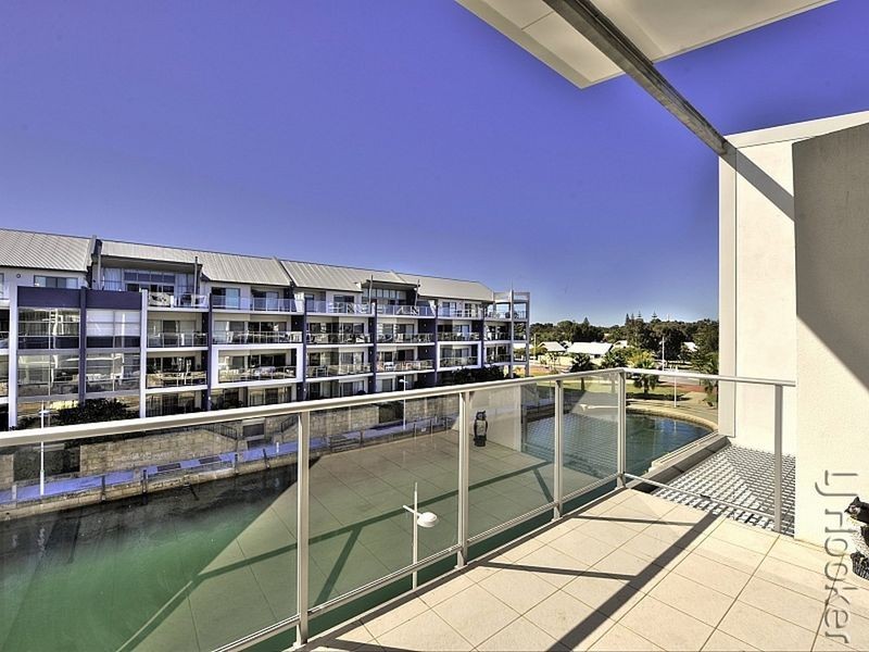 8/4 Torcello Mews, Mandurah WA 6210