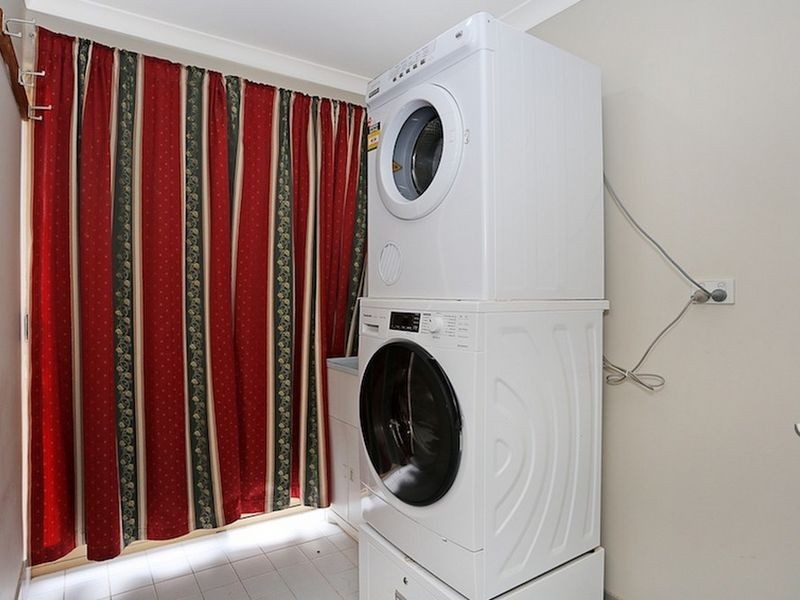 33 Erica Street, Coodanup WA 6210