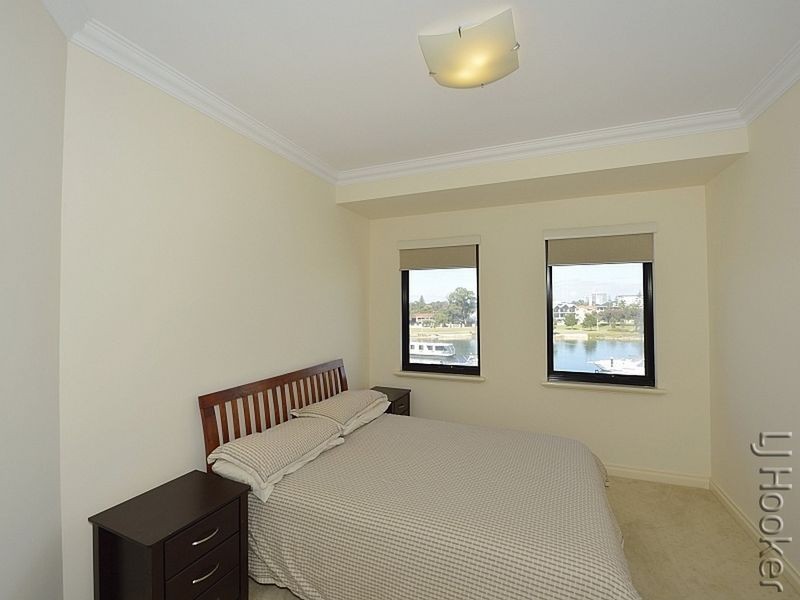 55/37 Dolphin Drive, Mandurah WA 6210