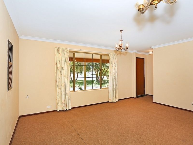 14 Zambesi Drive, Greenfields WA 6210