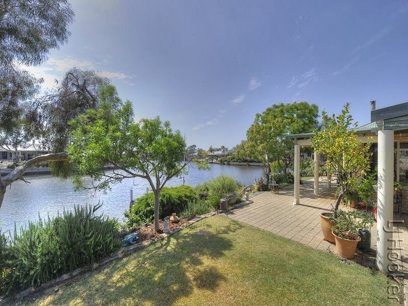 14 Robertson Grove, South Yunderup WA 6208