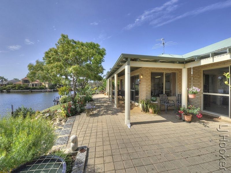 14 Robertson Grove, South Yunderup WA 6208