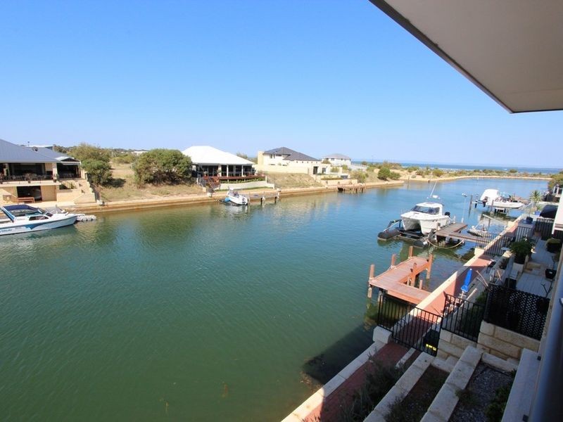 11 Cormorant Key, Wannanup WA 6210