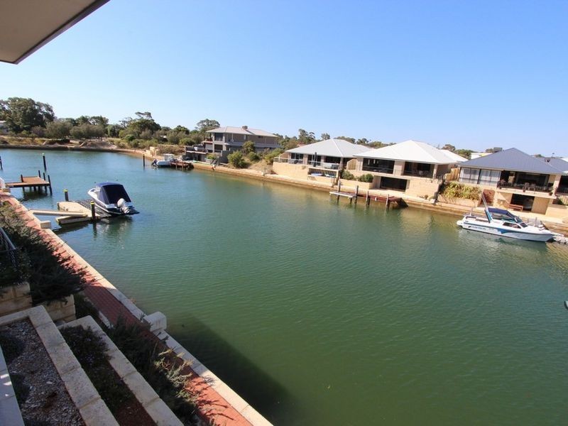 11 Cormorant Key, Wannanup WA 6210