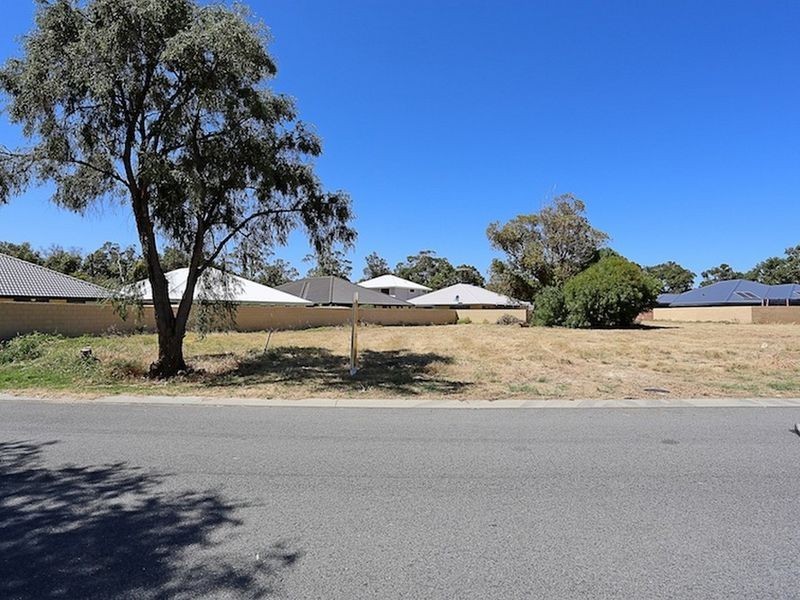 22 Bobtail Bend, Wannanup WA 6210