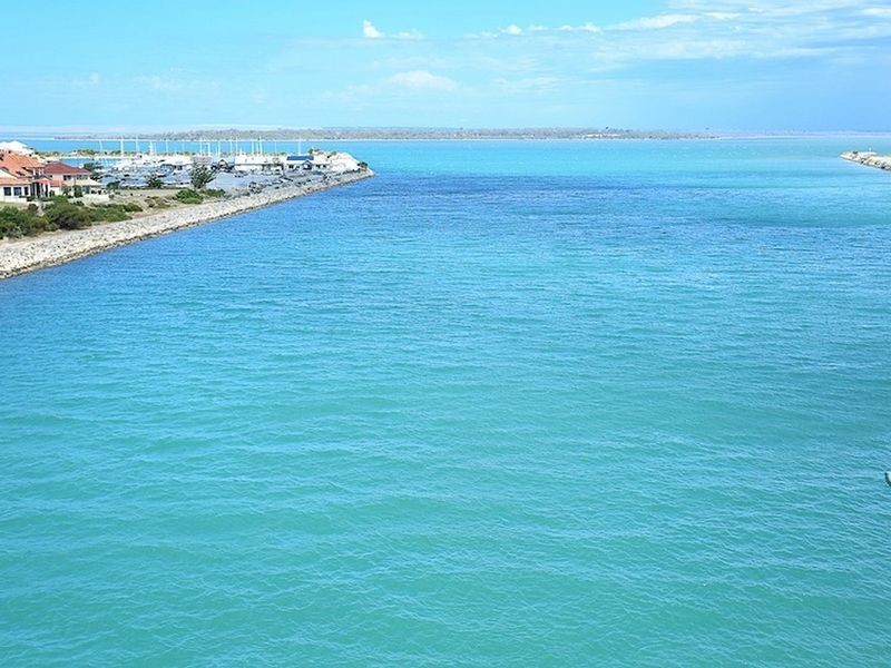 22 Bobtail Bend, Wannanup WA 6210