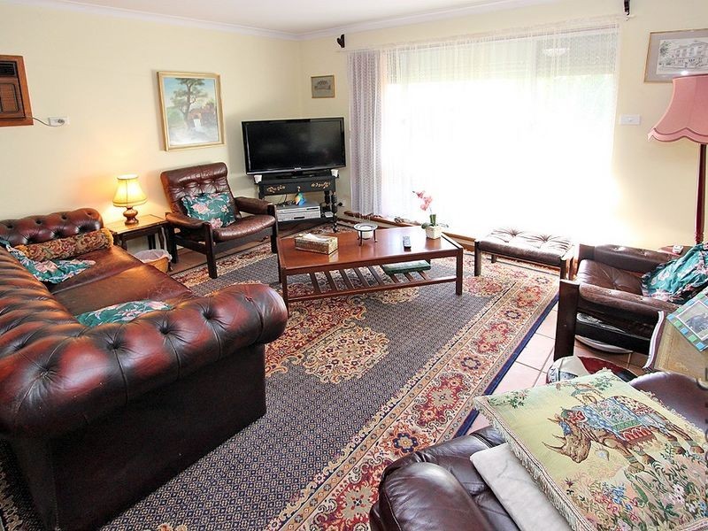 56 Kookerbrook Street, Dudley Park WA 6210