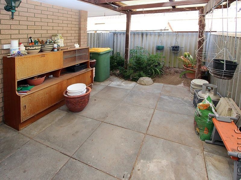 56 Kookerbrook Street, Dudley Park WA 6210